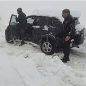 "غدي": هكذا تُنقذ نفسك والآخرين، في حال علقت سيارتك في الثلج!